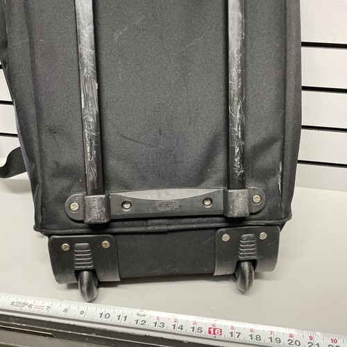 CalPak Rolling Duffle Bag CalPak Luggage - Picture 14 of 24