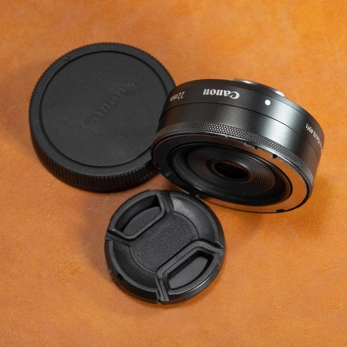 Canon EF-M 22mm f2 STM wide angle lens With Accessories from JAPAN USED - Picture 6 of 7