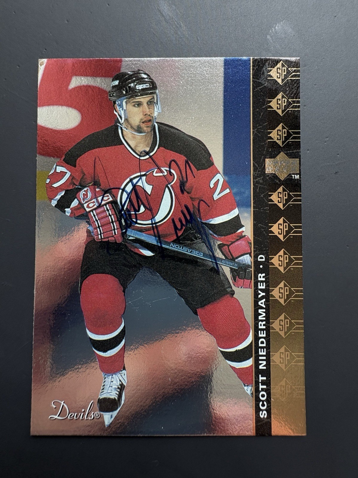 SCOTT NIEDERMAYER SIGNED 1995 UPPER DECK SP AUTOGRAPHED FOIL HOCKEY CARD SP-134