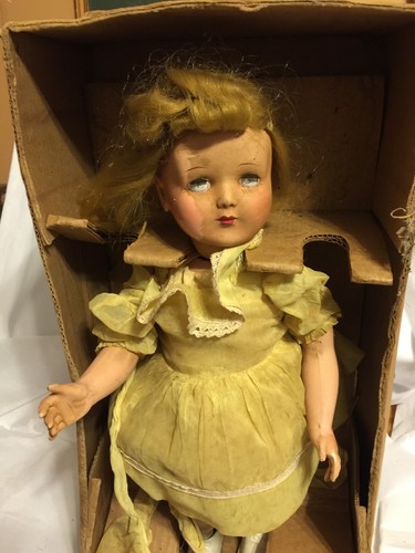 MUÑECA WANDA THE WALKING VINTAGE AÑOS 50 PLÁSTICO DURO CON CAJA ¡Funciona NECESITA BAÑO!! - Imagen 1 de 12