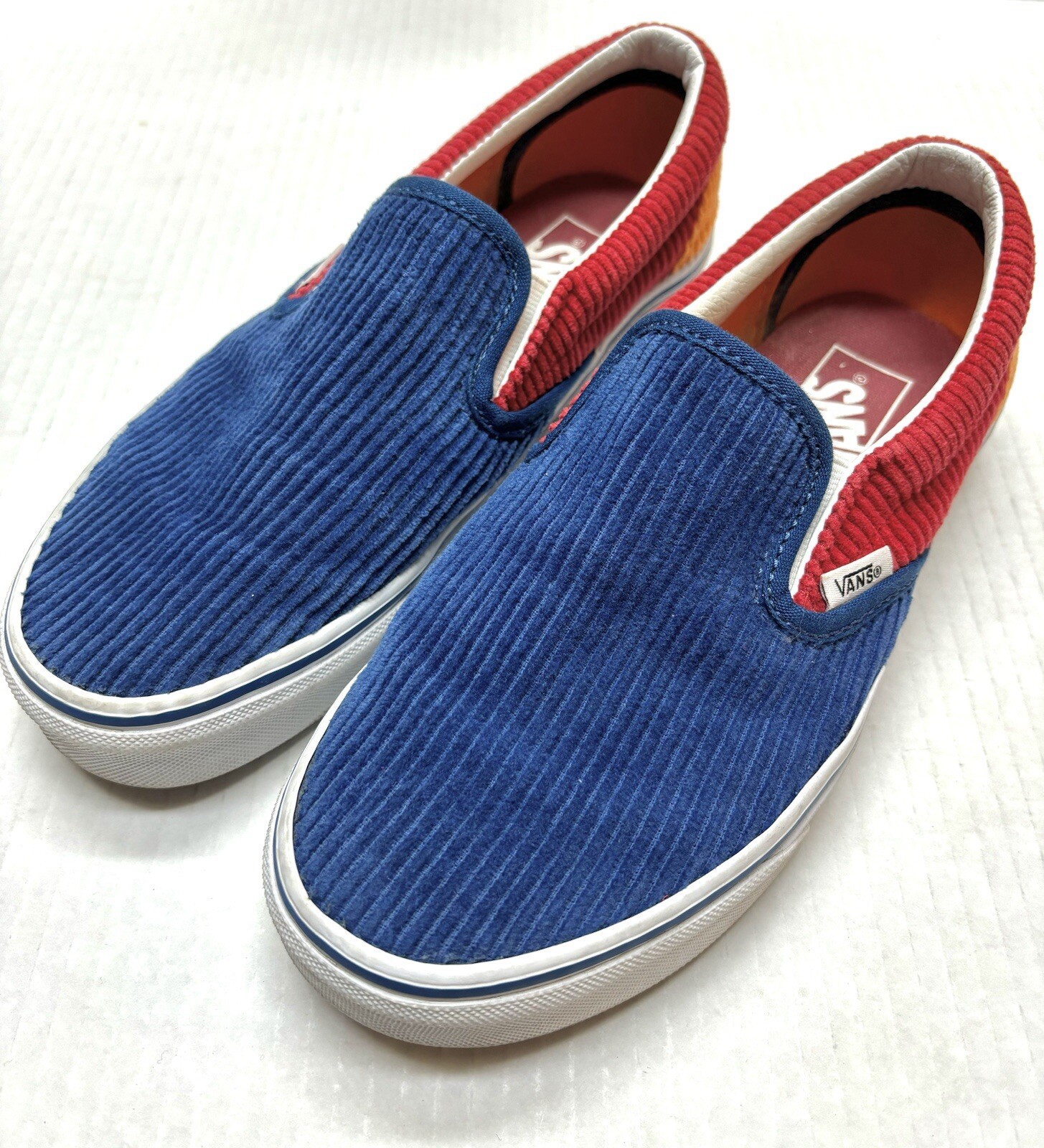 Vans Corduroy Off the Wall Skate Slip On Shoes Size Womens 7, Mens 5.5 Loafers