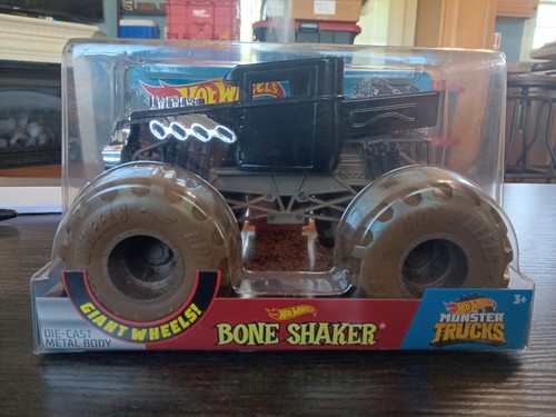 monster trucks - 1:24 scale - Picture 36 of 120