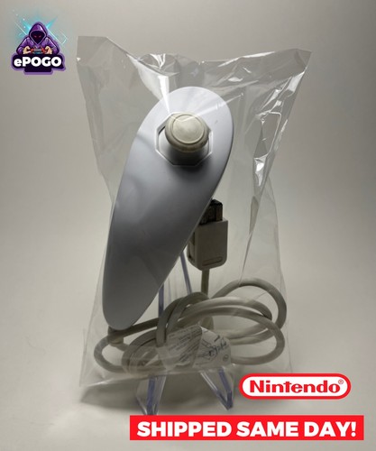 Original OEM Blanco Nintendo Nunchucks para Nintendo Wii o Wii U Excelente Limpio - Imagen 1 de 3