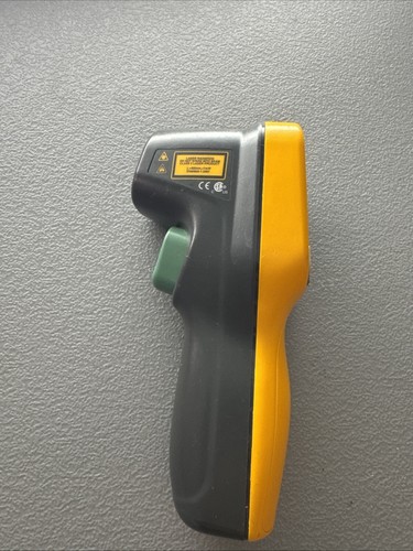 FLUKE Radiation Infrared Thermometer FLUKE 59 MAX + IR THERMOMETER - Picture 4 of 6