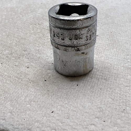 Snap-on 3/8" Drive 12-Point 7/16" F141 Shallow Socket Previous Owner Markings - Picture 3 of 8