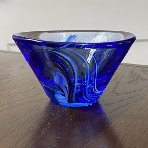 Kosta Boda Sweden TEMPERA Cobalt Blue Swirl 5" W Bowl ~ Signed ~ Made 2003-2017 - Picture 2 of 17