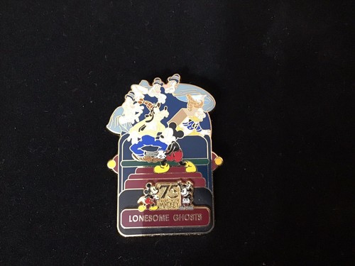 Disneyland 75th Anniversary Of Mickey Mouse In Lonesome Ghosts 3D Pin LE 2000 - Picture 1 of 2