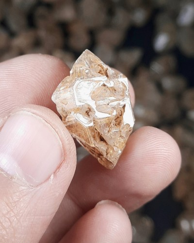 Clay Included Window Quartz Crystals 200 Pcs Lot From Baluchistan Pakistan. - Picture 13 of 15