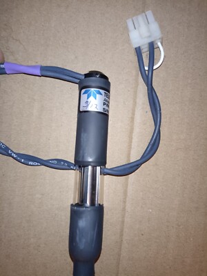 P/N 072120000 UV lamp with adapter 000236 for TELEDYNE API