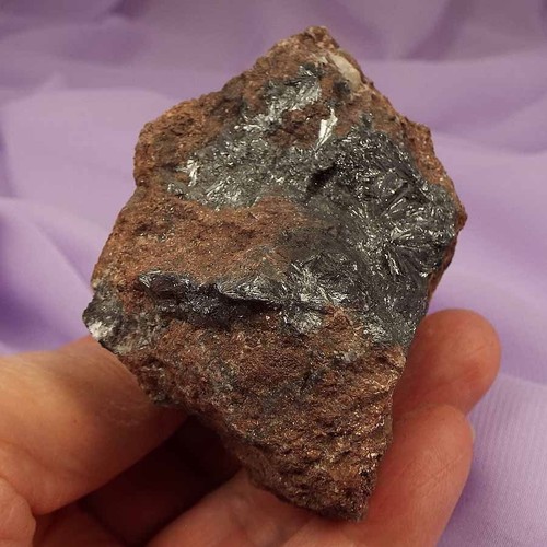 Natürliches Matrixstück mit strahlenden Pyrolusitbüscheln 172g SN54361 - Bild 4 von 4