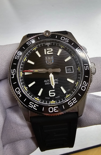 LUMINOX Pacific Diver Automatic 42mm Men's Dive Watch XS.3101 - Picture 9 of 15