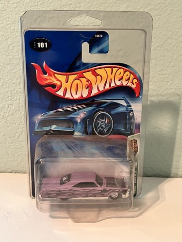 Hot Wheels Treasure Hunt 1/12 Pontiac Bonneville 1965 - Picture 3 of 4