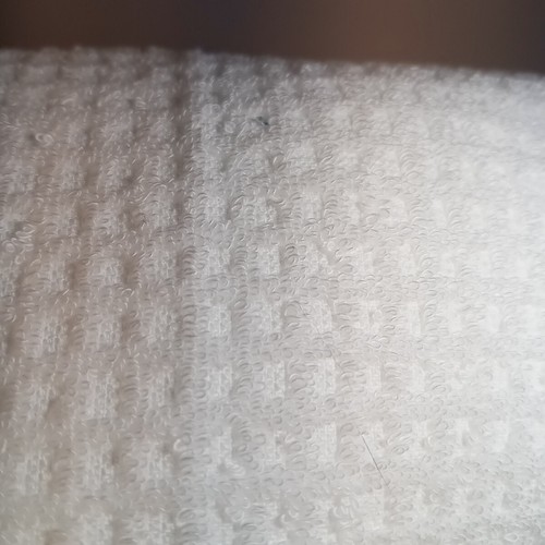 Deborah Connolly Hand Towel White Quick Dry Waffle Weave Kitchen Bath Gym - Picture 3 of 7