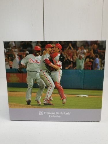 Phillies Roy Halladay Number 34 Retirement Night Statue 8/8/2021 SGA In Box NEW - Picture 4 of 13