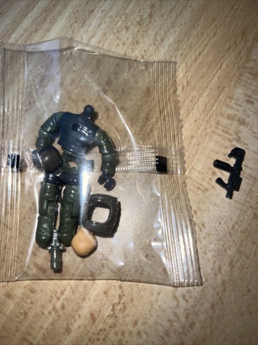 Halo Infinite Mega Construx Set #GNB40 UNSC Green Marine Figure w Smg