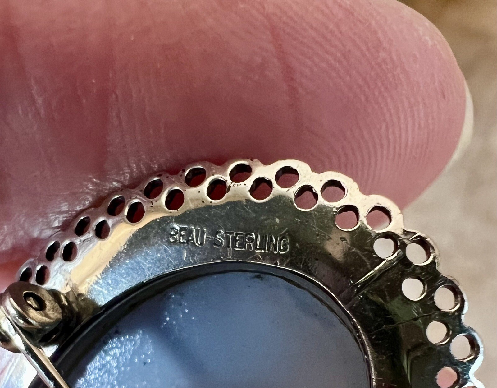 Picture 4 of 6