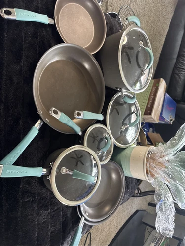 Rachael Ray Cucina Hard Anodized Nonstick Cookware Set, 21 Piece, Blue Handles