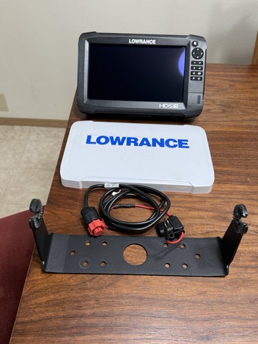 Lowrance HDS Carbon 9” Cover, cable, gimble Bracket. Bass Fishing Livescope LOOK