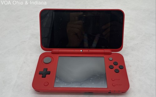 "New Nintendo" 2DS XL Poke Ball Edition Console Japanese WORKS - Picture 3 of 9