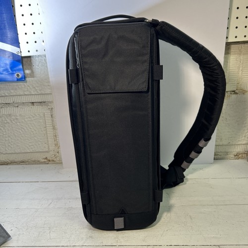 Think Tank Sling-O-Matic 20. Large, Camera + Lens, Sling Bag Backpack. Accessory - Picture 4 of 8