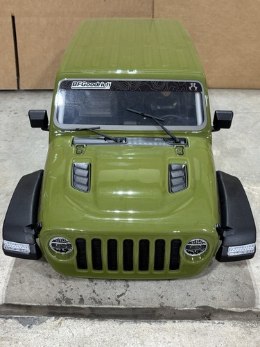Axial SCX6: Jeep JLU 4-Door Wrangler Body - Green AXI05000T1 Brand New Body!!! - Picture 4 of 10
