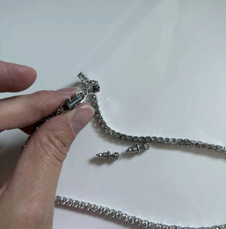 Halskette mit Ohrringen von Swarovski Schmuckset Ohrringe Schmuck Damen  - Bild 3 von 4