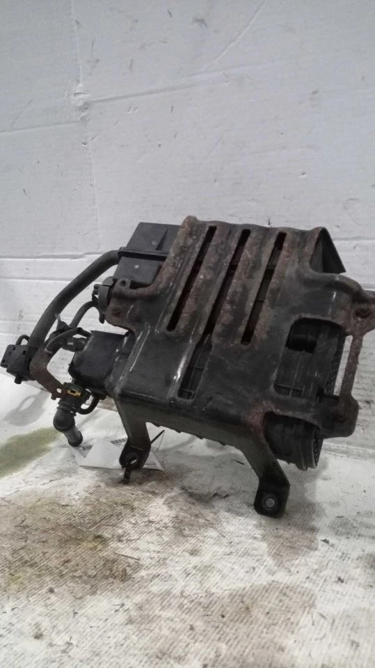 Bote de vapor de combustible RLX 2016 531494 Foto 2 de 4