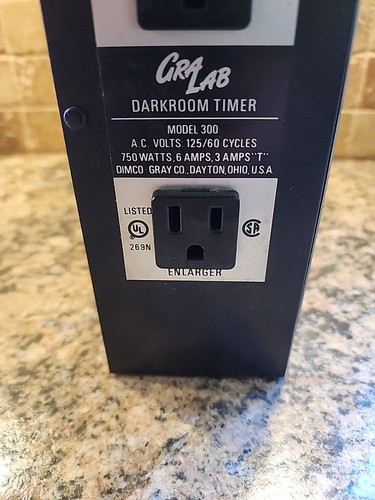 LOOK!! Vintage GRALAB 300 Darkroom Timer. Works Great Glows - Picture 9 of 11