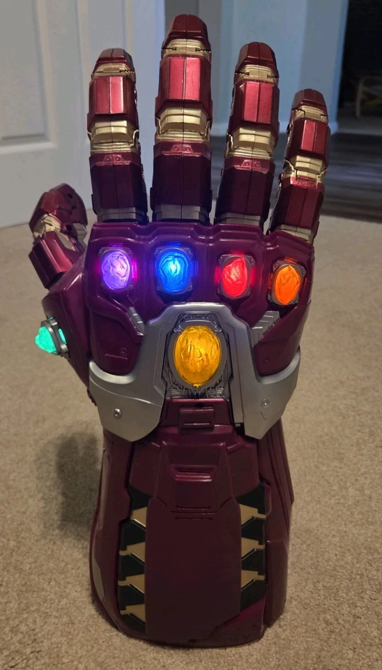 Infinity Gauntlet Marvel Legends Avengers Endgame Power Gauntlet Puño Electrónico Foto 3 de 4