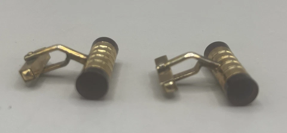 Anillos concéntricos Swank 1/20 12 kgf vintage con gemelos Lucite roja MARCADOS Foto 2 de 4