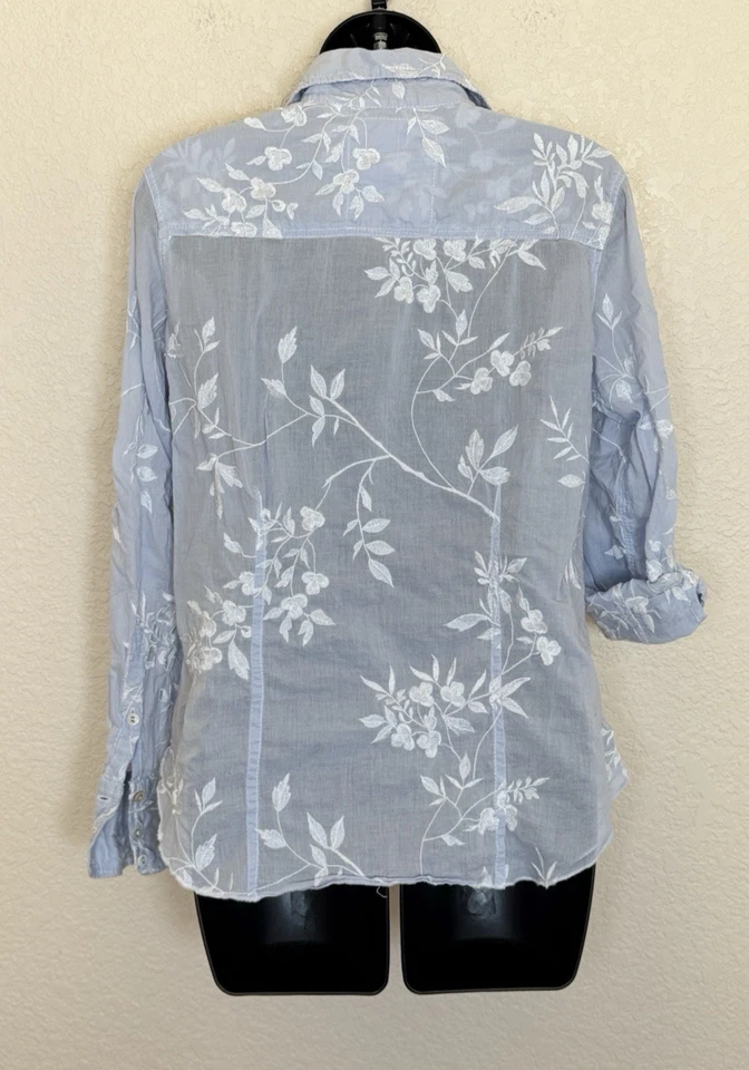 Camisa Cino Abotonada Bordada Talla XS Martinica Floral Bordada Azul Foto 4 de 4