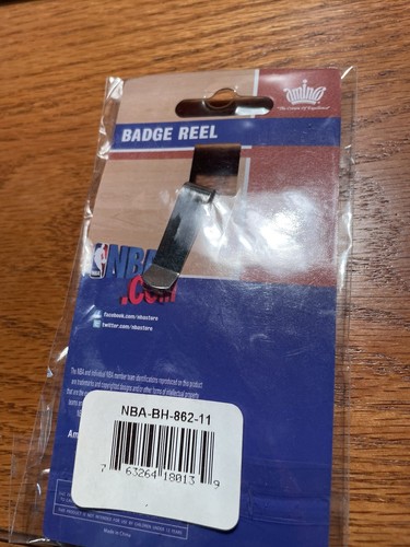 NBA Basketball Cleveland Cavaliers Sports Retractable ID Card Holder Badge Reel - Picture 2 of 3