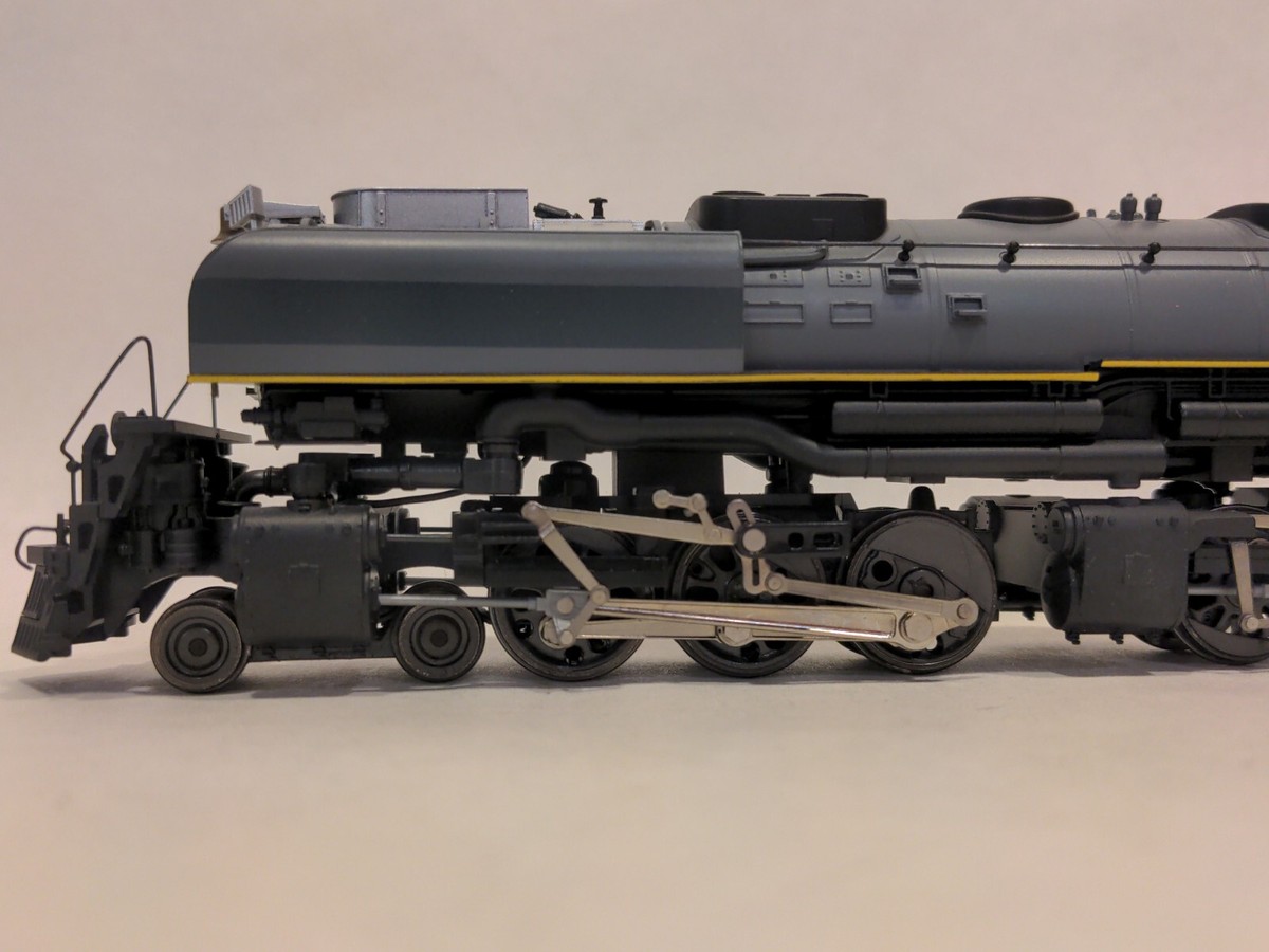 HO Rivarossi 4-6-6-4 Challenger Union Pacific 3979 1592 Gray HO Rivarossi 4-6-6-4 Challenger Union Pacific 3979 1592 Gray