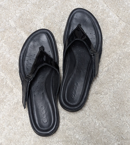 ECCO Flip Flop Sandalen Damen 39 Freizeit Slipper Zehentrenner Flats schwarz Lackleder - Bild 9 von 9