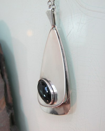 Großer Anhänger an Kette 835 Silber Onyx 70er Jahre Design signiert GS (147) - Picture 5 of 5