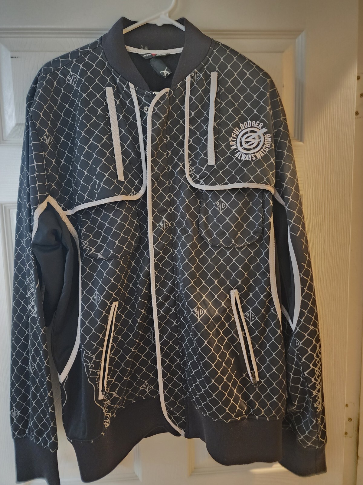 Picture 1 of 5