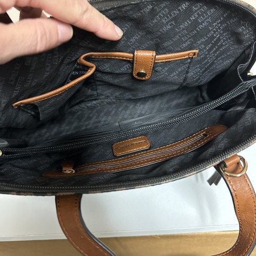 Ellen Tracy Chocolate Brown Black Purse Handbag Excellent Condition - Picture 7 of 10