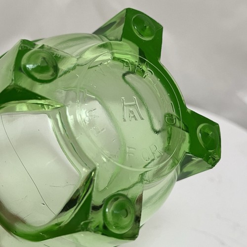 GREEN Uranium Glass Beater Rare Vtg Hazel Atlas Depression Measuring 2 Cups - Picture 7 of 8