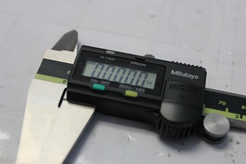 Mitutoyo 500-197-30 8" AOS Digimatic Caliper TESTED!! - Picture 6 of 9