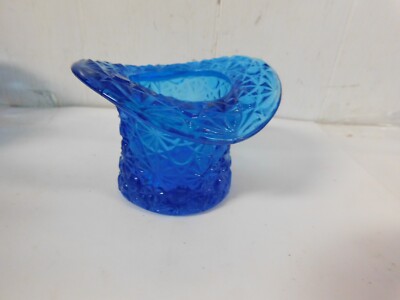 Fenton / LE Smith Blue Top Hat Daisy & Button Pattern 2 1/2 ''