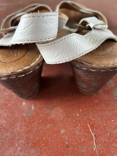 Born Mai Women's White Leather Sandals Strap Sz 9 40.5 W - Picture 9 of 13