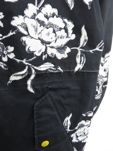 BNWT Joules Ladies Black & White Floral Right As Rain Waterproof Coat - Size 10 - Picture 5 of 13