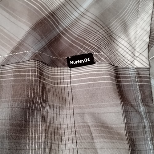 Hurley Men Shirt Size L Plaid Grey White Long Sleeve Snap Button Collar - Picture 10 of 12