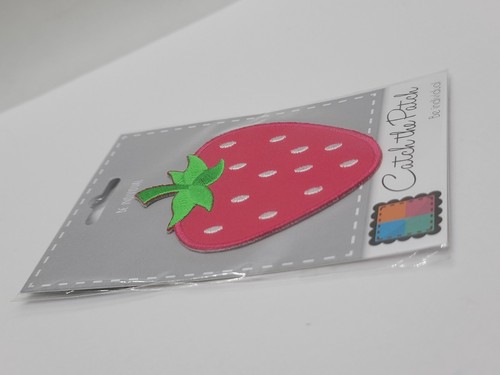 American Brand Red Strawberry Fruit Sew On - Iron On Patch New Free Shipping - Picture 8 of 12