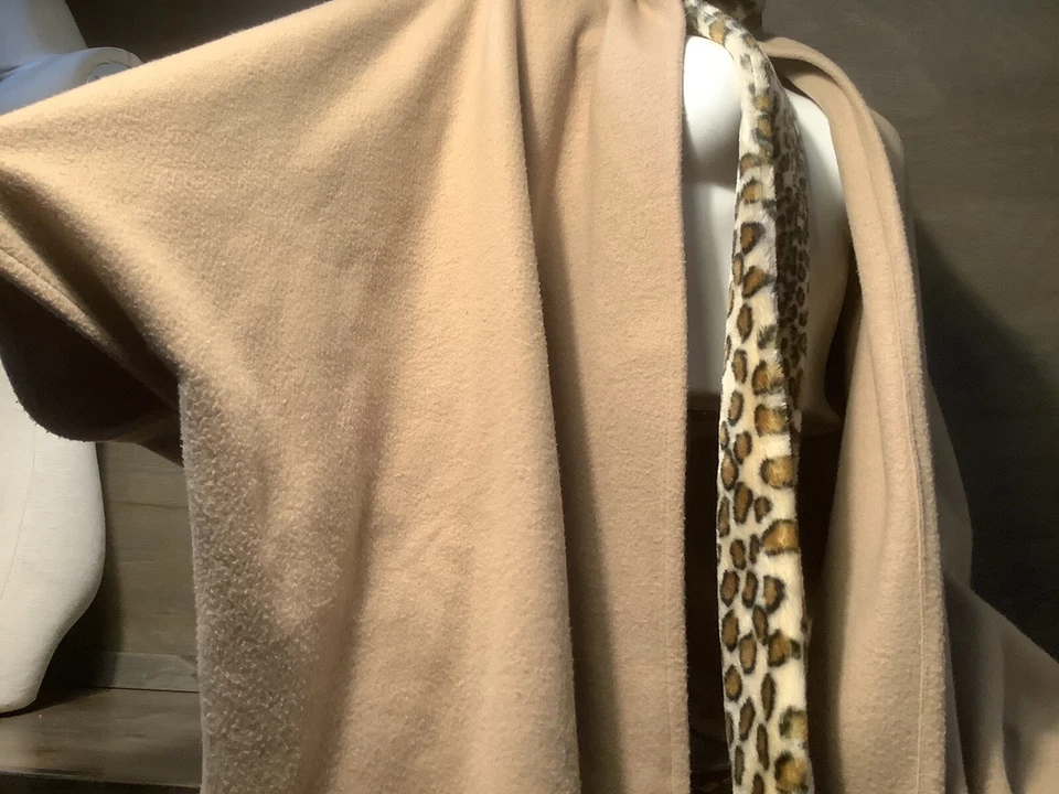 Abrigo Chaqueta Vintage AMANDA SMITH PANCHO CON BUFANDA ADJUNTA BEIGE TALLA XL  Foto 4 de 4