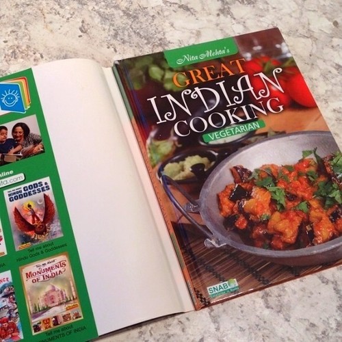 Two Hardcover Illustrated Books on Preparing Indian Food by Nita Mehta - Picture 3 of 11