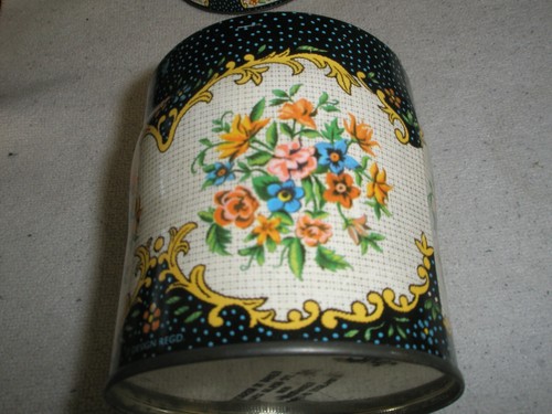 Designed by Daher Floral Tin Container England - Picture 2 of 12