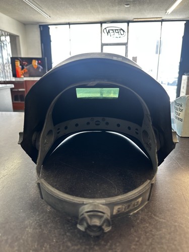 MILLER WELDING HELMET AUTO-DARKENING, 2 ARC SENSORS BLACK - Picture 3 of 6
