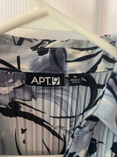 Apt 9 But to Up Blouse Medium 1S - Picture 2 of 4