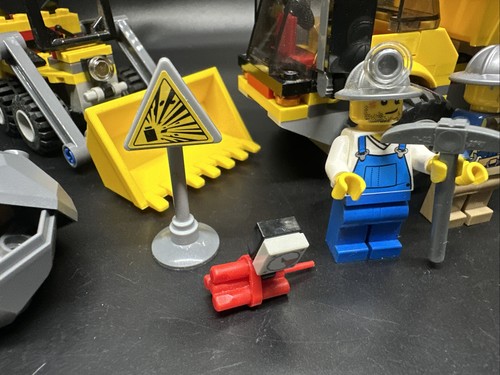 LEGO City Mining Loader and Tipper 4201 COMPLETE w/ Minifigures - Picture 6 of 6